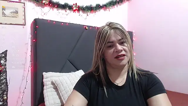 Snapshot of pamela_echeverria chatting on December 3, 2025, 10:24 am pamela echeverria online show from December 3, 2025, 10:24 am