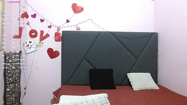 Snapshot of pamela_echeverria chatting on June 9, 2026, 11:11 am pamela echeverria online show from June 9, 2026, 11:11 am