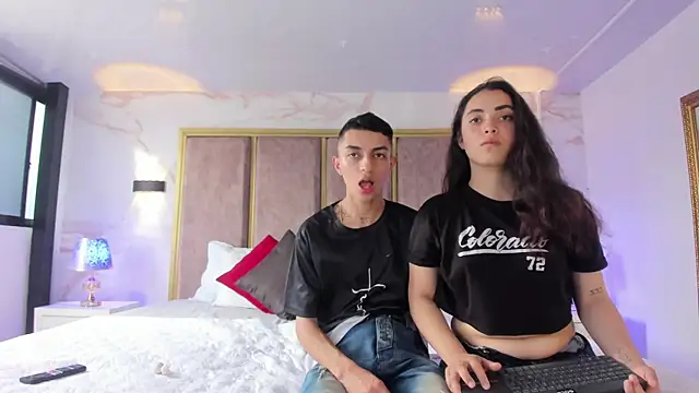 NickandAbby  online show from April 8, 2026, 7:25 pm