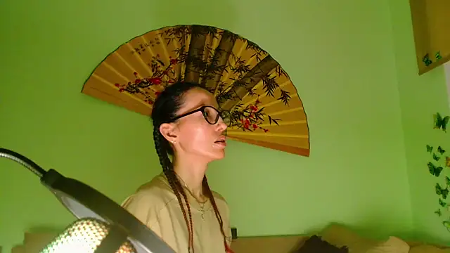 KiotoShine online show from April 25, 2026, 7:00 pm