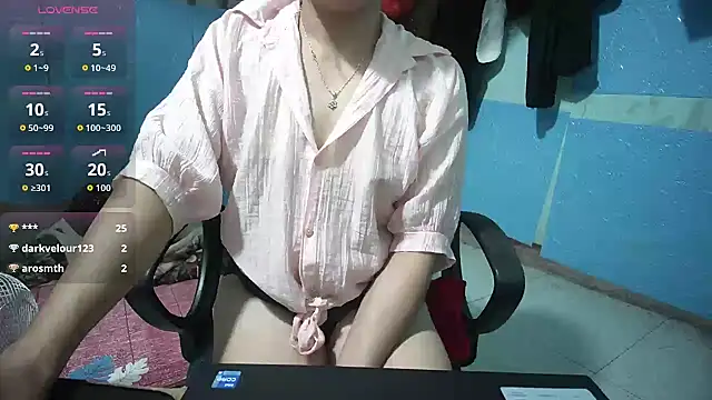 Snapshot of Xue_weng chatting on September 23, 2025, 10:46 pm Xue weng online show from September 23, 2025, 10:46 pm