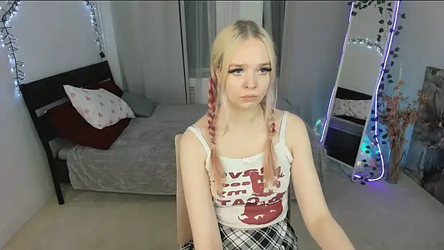 BellaMontgomery online show from February 26, 2026, 4:28 pm