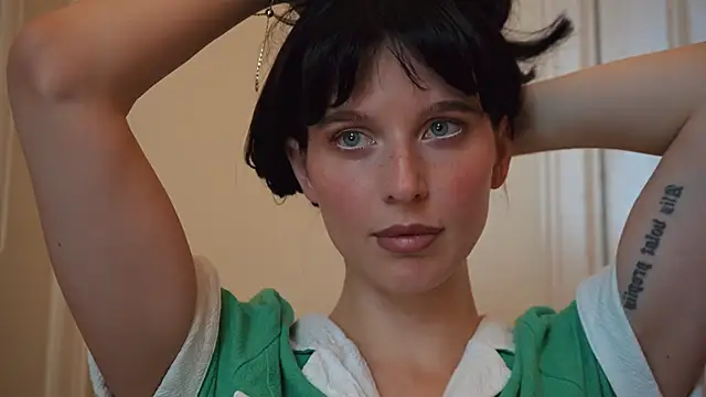 Snapshot of ellaa91 chatting on November 21, 2025, 12:59 pm ellaa91 online show from November 21, 2025, 12:59 pm