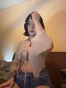 Snapshot of AliceSweet10 chatting on February 22, 2026, 5:08 am AliceSweet10 online show from February 22, 2026, 5:08 am