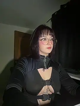 Snapshot of AliceSweet10 chatting on March 4, 2026, 6:19 am AliceSweet10 online show from March 4, 2026, 6:19 am