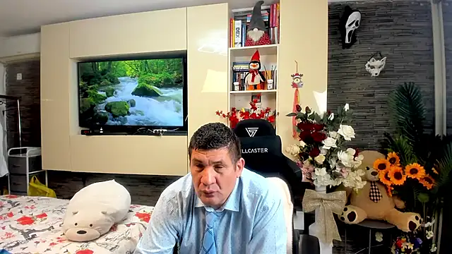 Snapshot of SpartacusDaddy48 chatting on April 27, 2026, 6:00 am SpartacusDaddy48 online show from April 27, 2026, 6:00 am