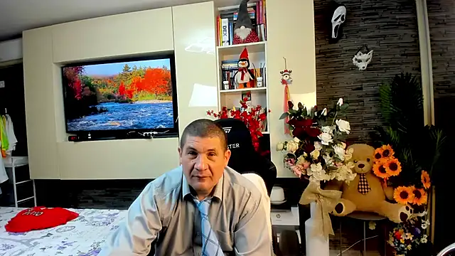 Snapshot of SpartacusDaddy48 chatting on May 12, 2026, 3:09 pm SpartacusDaddy48 online show from May 12, 2026, 3:09 pm