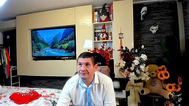 Snapshot of SpartacusDaddy48 chatting on May 30, 2026, 2:19 am SpartacusDaddy48 online show from May 30, 2026, 2:19 am