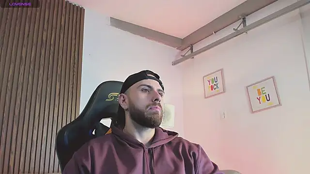 Maximo Wolff online show from January 13, 2026, 8:03 pm