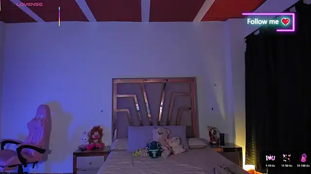 lunaarose online show from April 11, 2026, 3:11 am