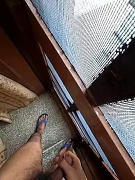 desir3dlund online show from September 14, 2025, 2:54 am