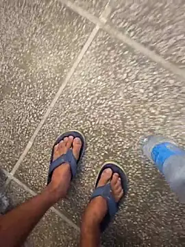 desir3dlund online show from November 30, 2025, 3:32 am