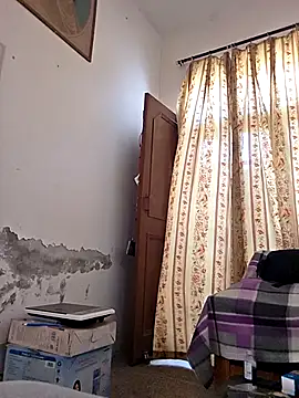 desir3dlund online show from April 23, 2026, 12:40 pm