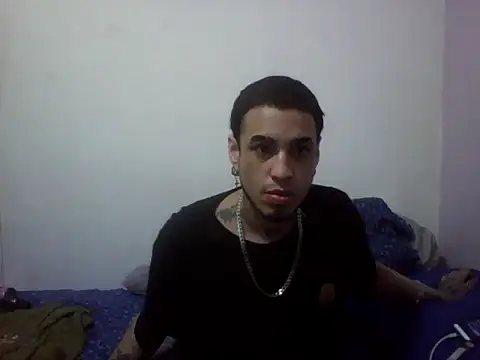 Snapshot of Amorrochyz chatting on October 4, 2025, 7:17 am Amorrochyz online show from October 4, 2025, 7:17 am