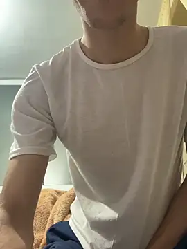 HitShelf online show from December 22, 2025, 1:08 pm