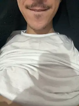 HitShelf online show from February 1, 2026, 1:26 am