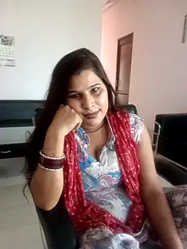 Shivani5555 online show from September 20, 2025, 9:54 am