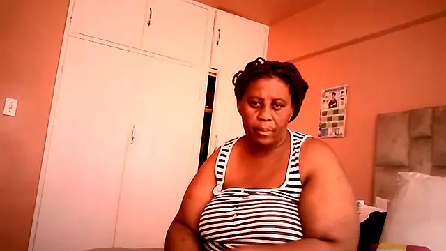 Snapshot of HUGEASSXXXXX chatting on July 1, 2026, 6:26 am HUGEASSXXXXX online show from July 1, 2026, 6:26 am