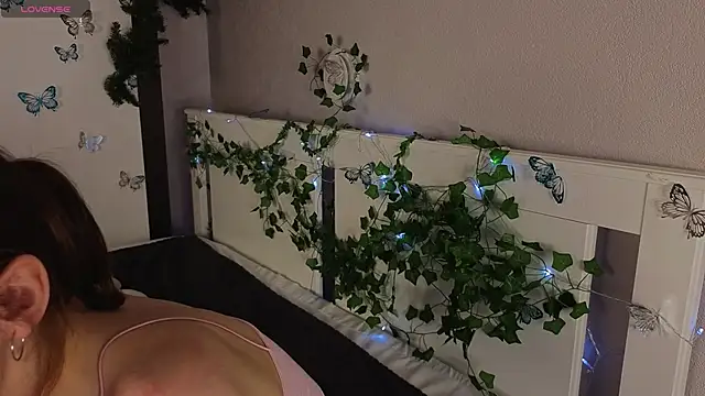 BlushinBloom online show from March 29, 2026, 6:35 am