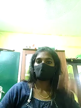 Snapshot of Honey_rosetamil chatting on October 10, 2025, 12:31 am Honey rosetamil online show from October 10, 2025, 12:31 am