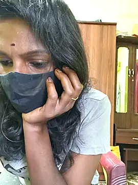 Snapshot of Honey_rosetamil chatting on November 4, 2025, 5:28 am Honey rosetamil online show from November 4, 2025, 5:28 am