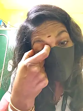 Snapshot of Honey_rosetamil chatting on November 21, 2025, 6:28 pm Honey rosetamil online show from November 21, 2025, 6:28 pm