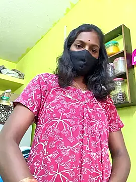 Snapshot of Honey_rosetamil chatting on January 7, 2026, 2:14 am Honey rosetamil online show from January 7, 2026, 2:14 am
