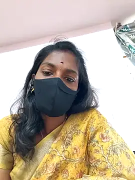 Snapshot of Honey_rosetamil chatting on February 6, 2026, 2:05 am Honey rosetamil online show from February 6, 2026, 2:05 am