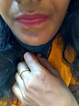 Snapshot of Honey_rosetamil chatting on February 21, 2026, 8:26 am Honey rosetamil online show from February 21, 2026, 8:26 am