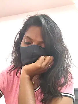 Snapshot of Honey_rosetamil chatting on March 4, 2026, 8:20 am Honey rosetamil online show from March 4, 2026, 8:20 am