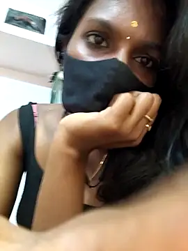 Snapshot of Honey_rosetamil chatting on March 31, 2026, 6:36 am Honey rosetamil online show from March 31, 2026, 6:36 am