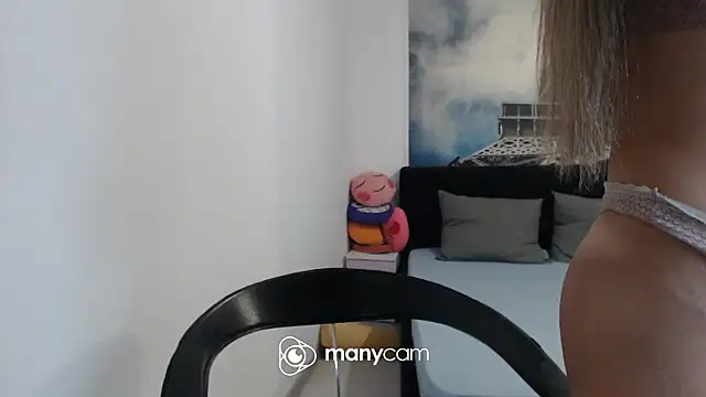 Snapshot of RheaEtthan chatting on October 7, 2025, 8:22 am RheaEtthan online show from October 7, 2025, 8:22 am