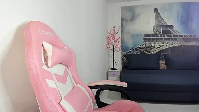 Snapshot of RheaEtthan chatting on February 26, 2026, 9:25 pm RheaEtthan online show from February 26, 2026, 9:25 pm