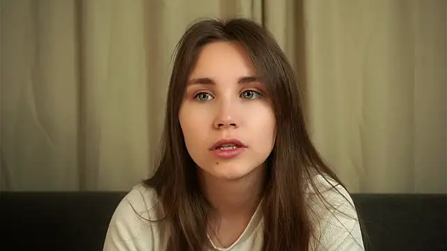 EthalFlowers online show from October 29, 2025, 11:50 pm