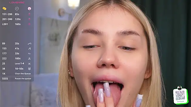 LilianBenskin online show from March 22, 2026, 6:06 am