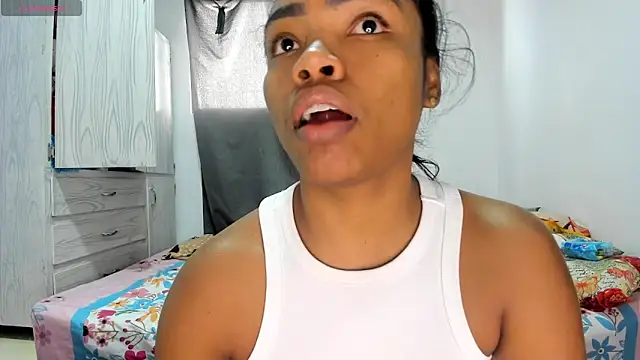 Snapshot of mishell- chatting on April 24, 2026, 7:38 pm mishell- online show from April 24, 2026, 7:38 pm