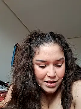 Snapshot of valkiriabbw chatting on April 16, 2026, 1:01 pm valkiriabbw online show from April 16, 2026, 1:01 pm