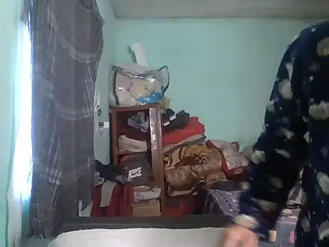 chicooxx online show from November 14, 2025, 2:05 pm