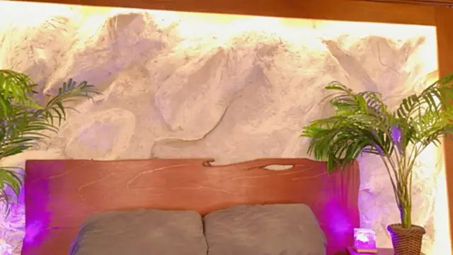 alisonn moon online show from March 9, 2026, 10:36 pm