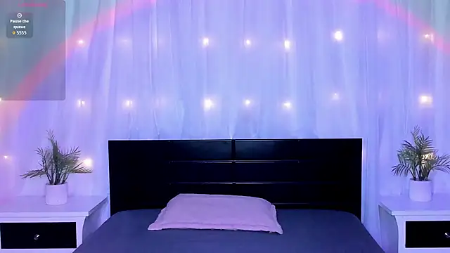 Evolet Bee online show from March 10, 2026, 12:10 pm