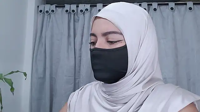 jade nassar online show from April 6, 2026, 2:40 pm