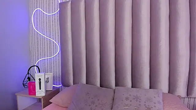 SamanthaPeachss online show from January 8, 2026, 1:02 pm