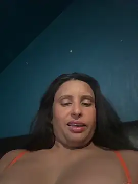 Snapshot of Angelaarayexx chatting on April 30, 2026, 1:17 pm Angelaarayexx online show from April 30, 2026, 1:17 pm