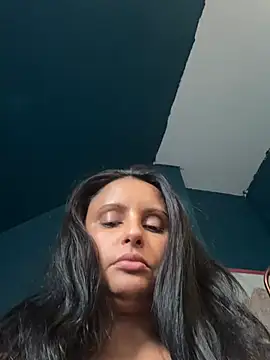 Snapshot of Angelaarayexx chatting on May 13, 2026, 1:19 pm Angelaarayexx online show from May 13, 2026, 1:19 pm