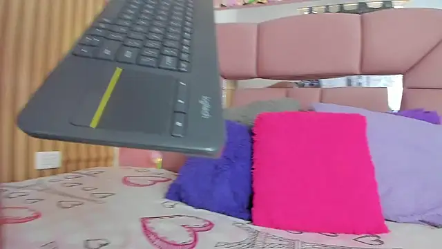 Snapshot of Mila_grace_ chatting on June 10, 2026, 6:40 pm Mila grace online show from June 10, 2026, 6:40 pm
