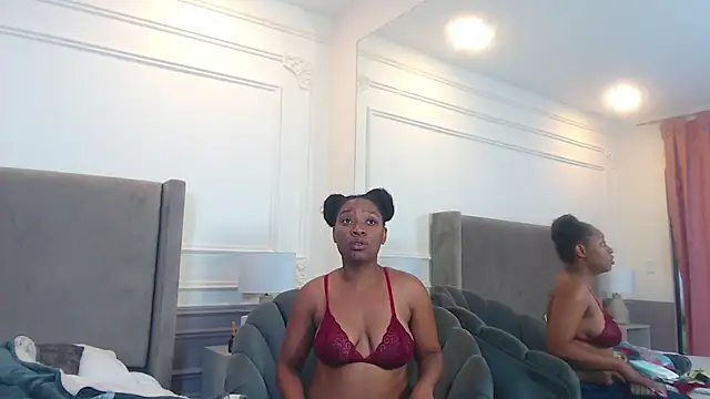 NatashaSilver online show from December 2, 2025, 1:28 pm