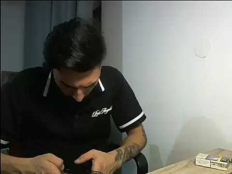 Alexgrc13 online show from October 14, 2025, 6:20 pm