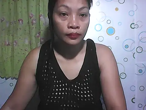Snapshot of HottyElle chatting on June 18, 2026, 1:39 am HottyElle online show from June 18, 2026, 1:39 am