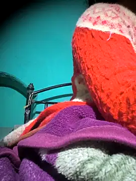 Hotdeam online show from November 28, 2025, 8:33 pm