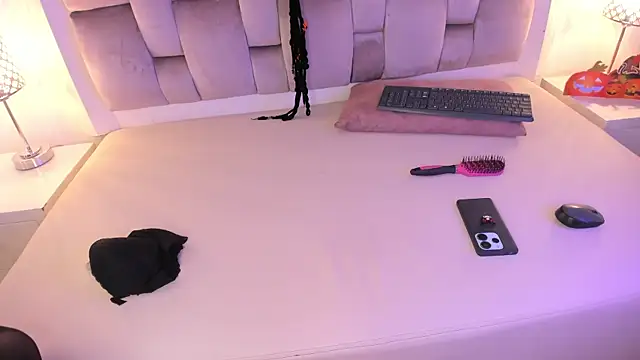 Dannika07 online show from October 30, 2025, 3:08 am